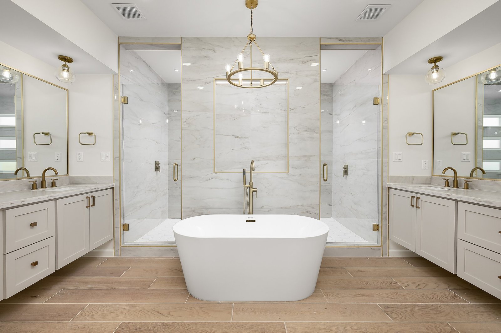 1003 Bette — primary bathroom with freestanding tub
