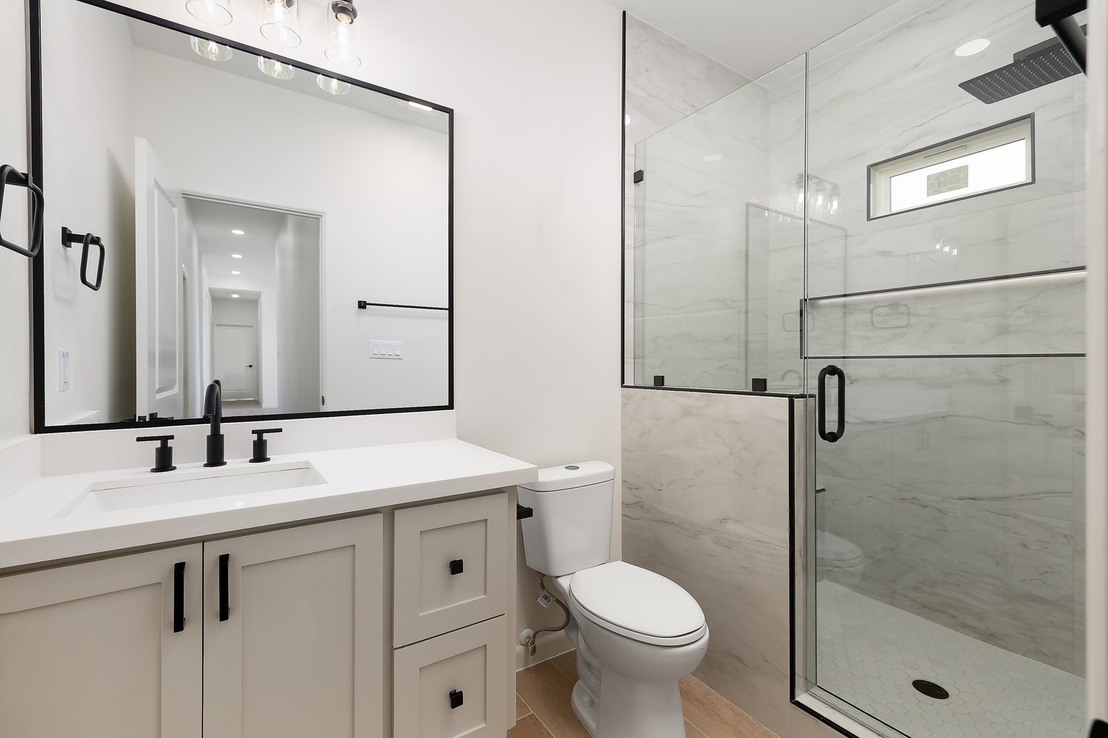 1003 Bette — bathroom with walk-in shower